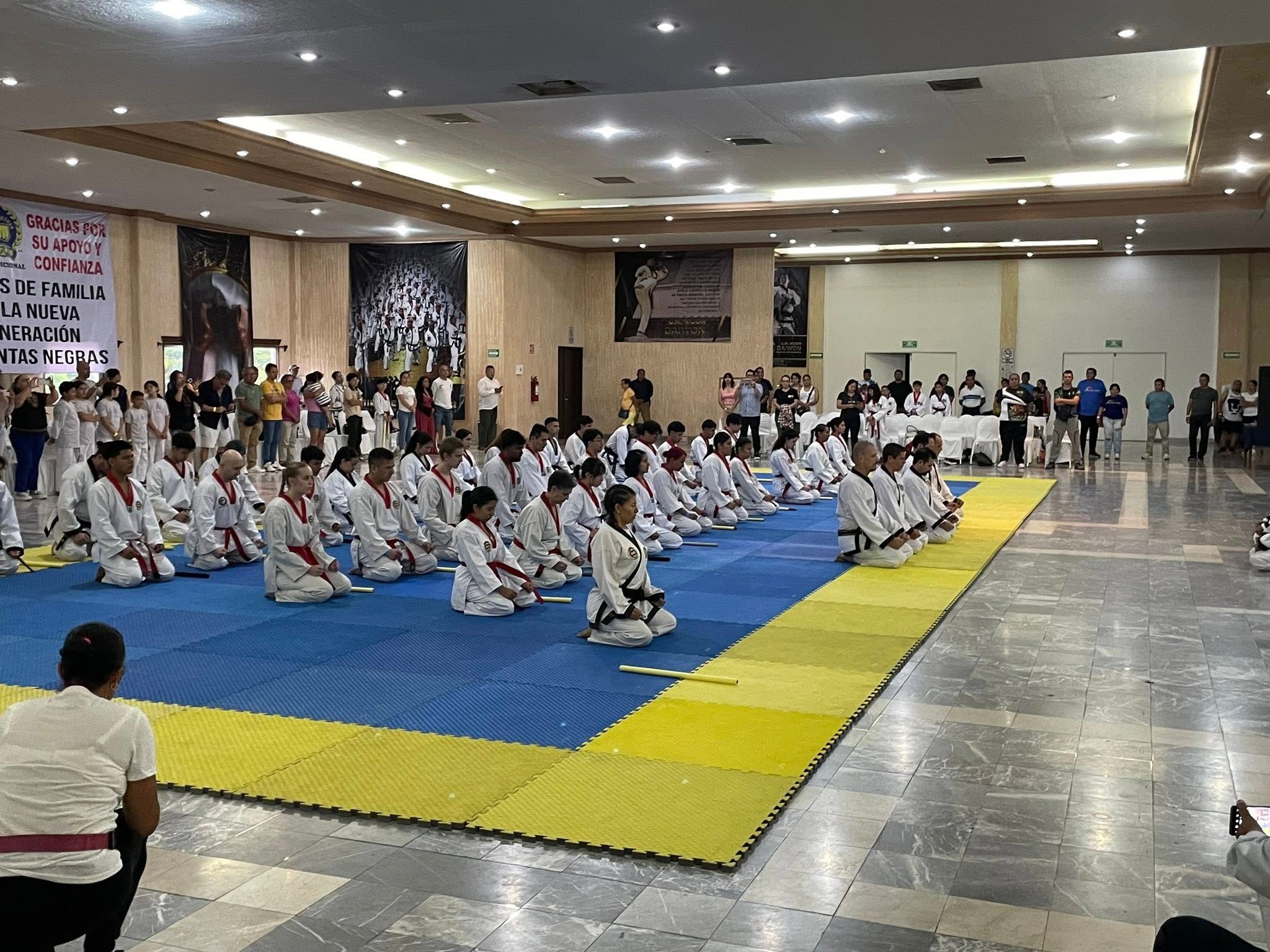 Moo Duk Kwan Monumento 1
